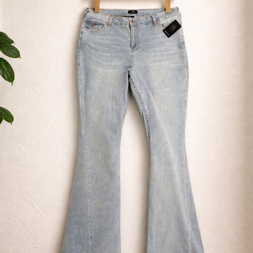 True Religion “Joey” Light Blue Flare Leg Jeans Plus Size FINAL $64